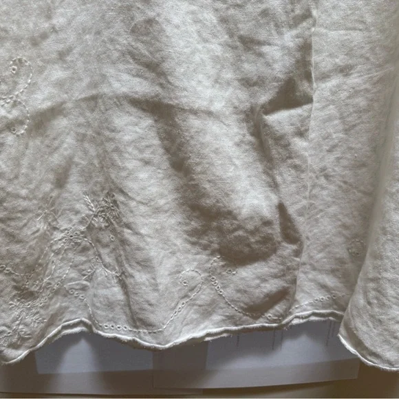 J. Jill White Linen Maxi Skirt Size XL with eyelet detail at bottom - Picture 4 of 5